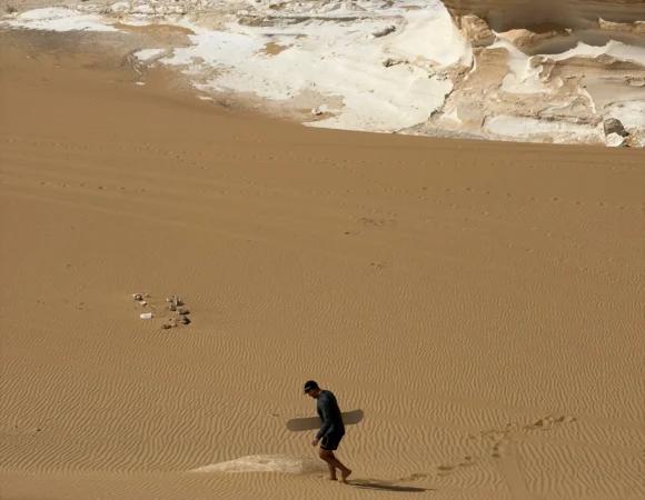 2-Day White Desert Egypt Itinerary from Cairo